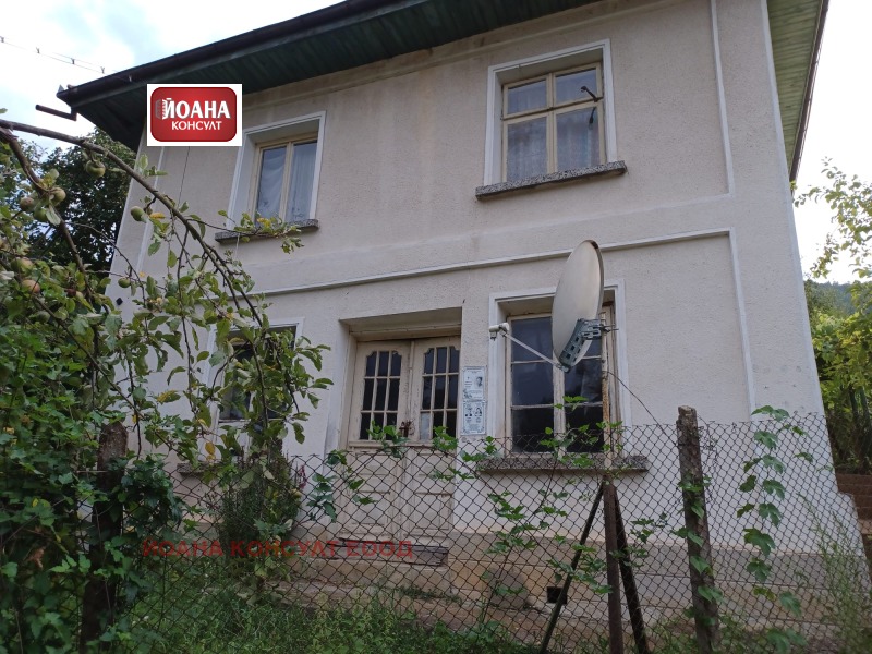 Till salu  Hus region Lovech , Aprilci , 55 kvm | 67783140 - bild [2]