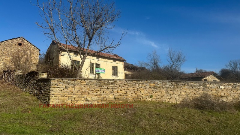 Продава КЪЩА, с. Славейково, област Габрово, снимка 2 - Къщи - 52825244