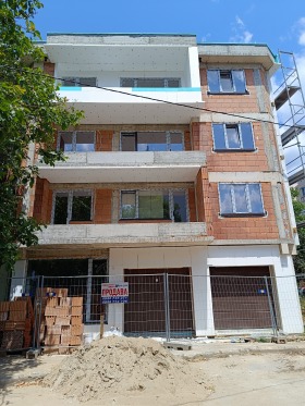 2 soverom Dobrotitsa - Albenska, Dobrisj