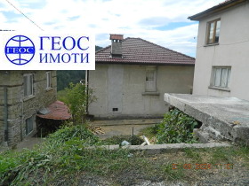 Maison Momtchilovtsi, région Smolyan 15