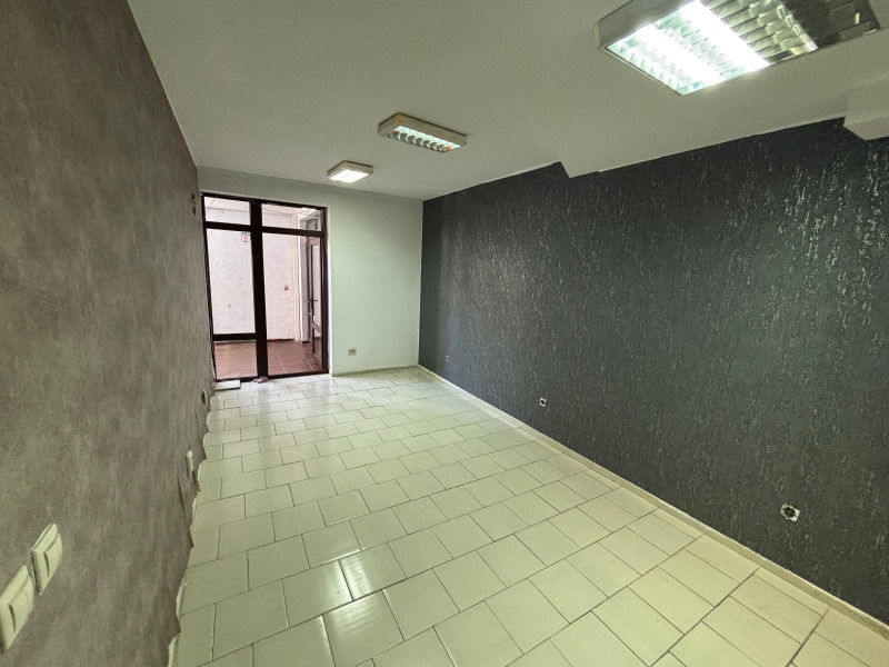 Продава  Офис област Благоевград , гр. Банско , 25 кв.м | 12055055 - изображение [2]