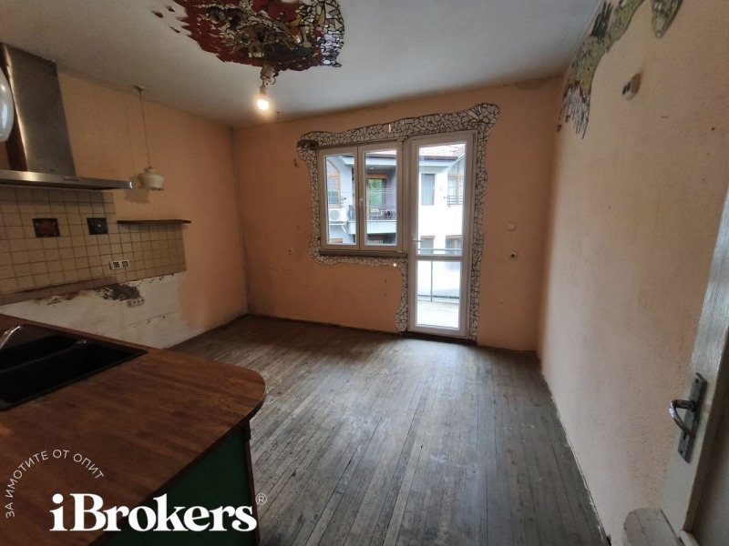 Продава ЕТАЖ ОТ КЪЩА, гр. София, Княжево, снимка 5 - Етаж от къща - 52657882