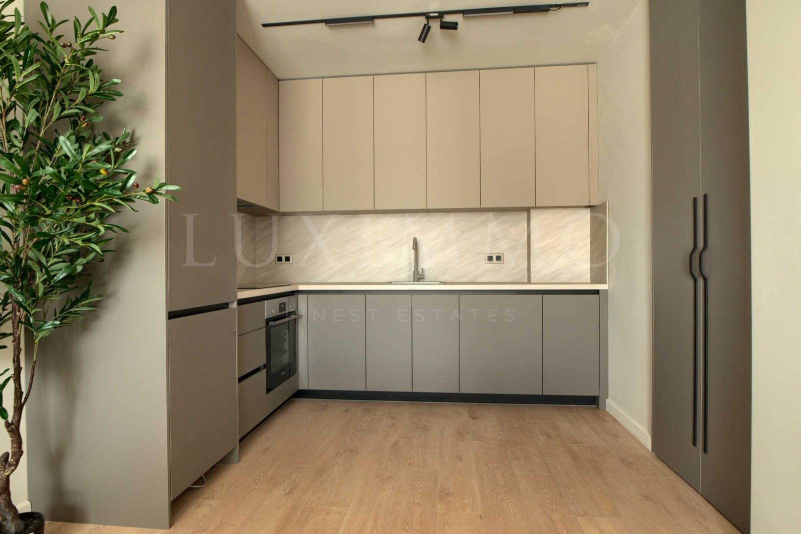 Продава 2-СТАЕН, гр. Пловдив, Христо Смирненски, снимка 2 - Апартаменти - 53994594