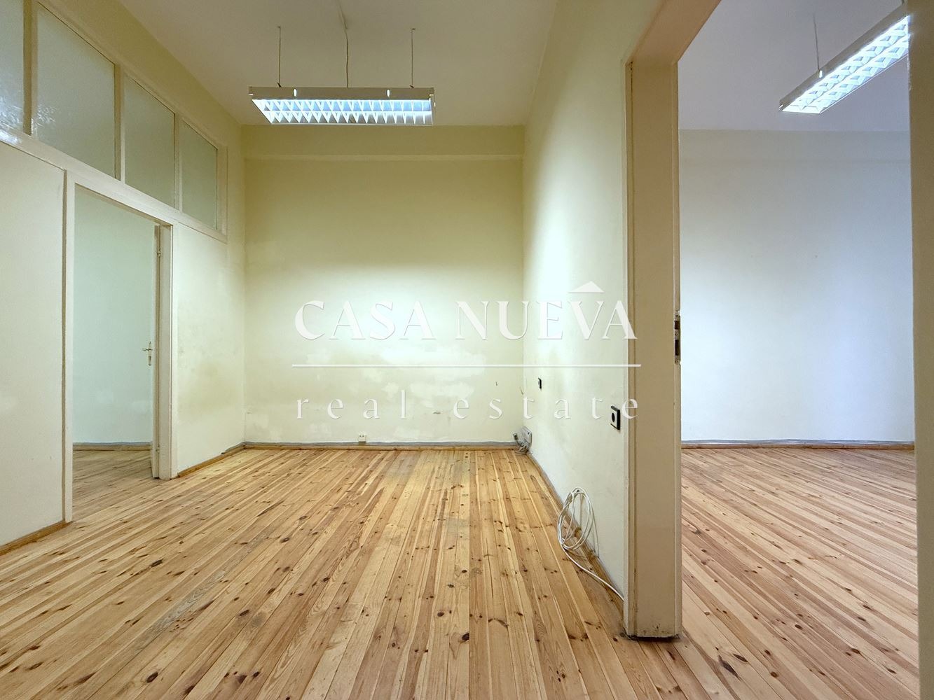 Продава 3-СТАЕН, гр. София, Център, снимка 2 - Апартаменти - 52695888