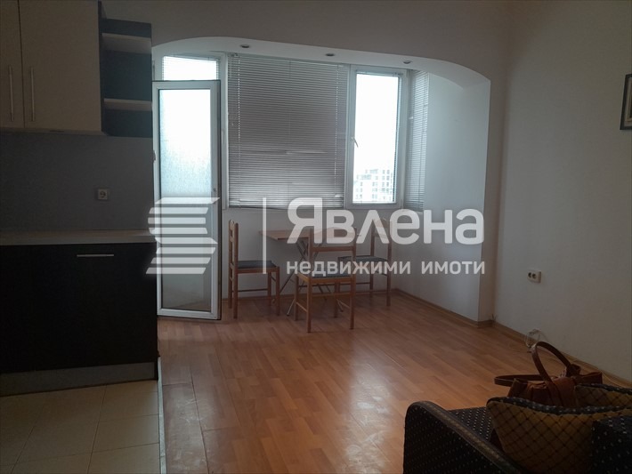 Продава 2-СТАЕН, гр. Пловдив, Младежки Хълм, снимка 2 - Апартаменти - 53265555