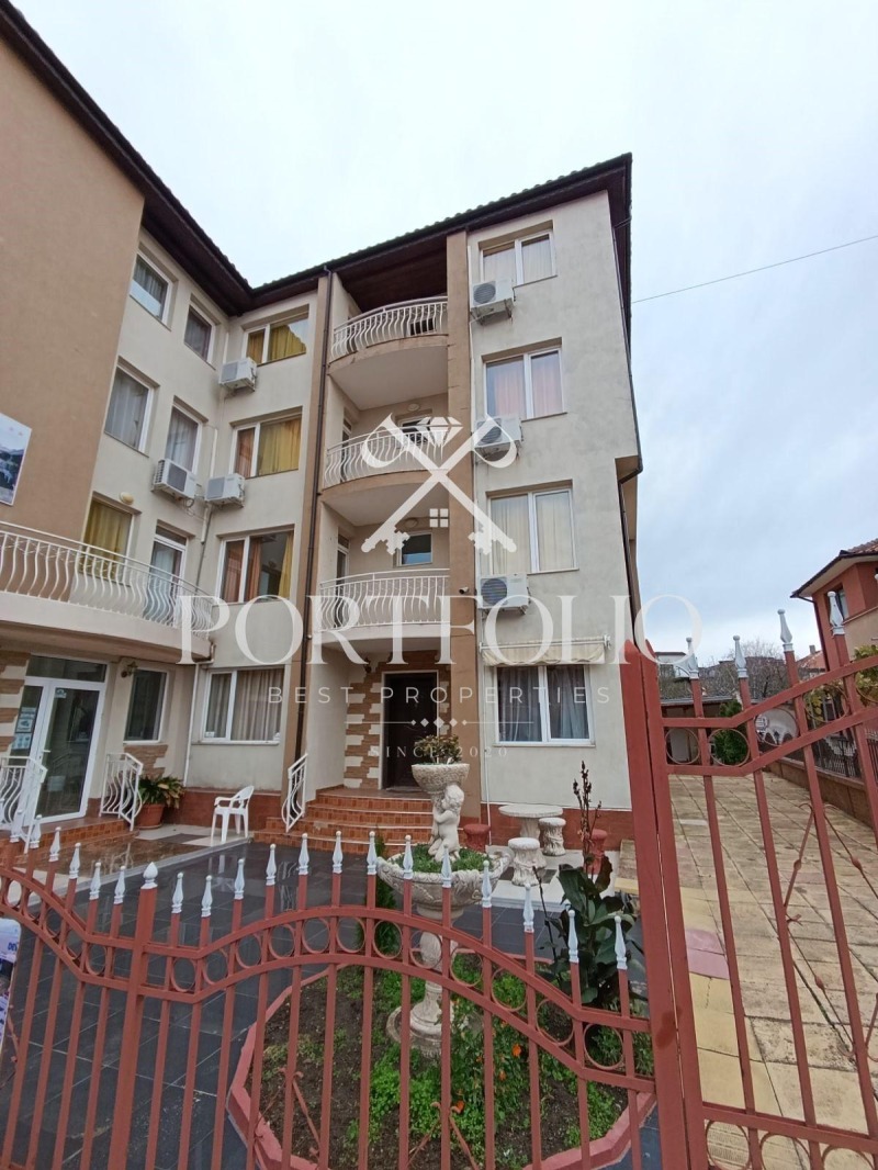 Продава КЪЩА в област Бургас, с. Равда - 612 кв.м / 750 000 € » 1 466 872.50 лв., ПОРТФОЛИО БЕСТ ПРОПЪРТИС