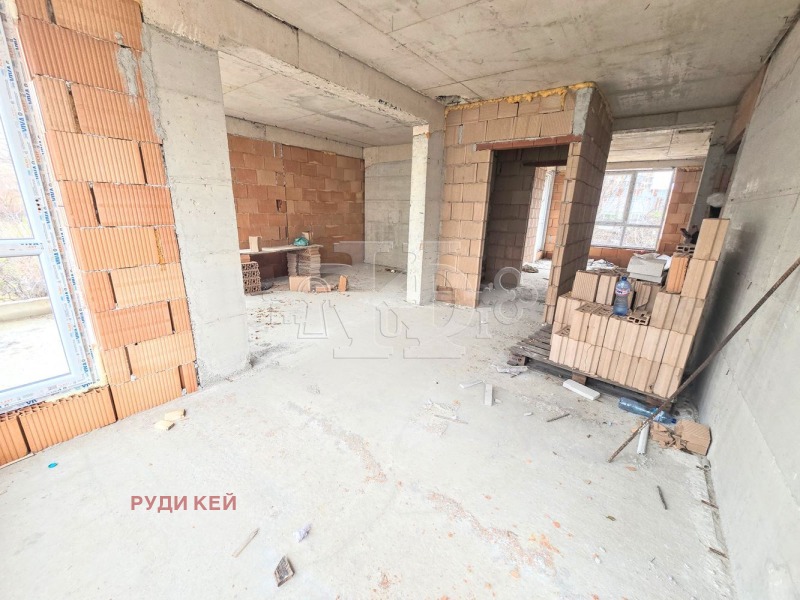 Продава 4-СТАЕН, гр. Варна, Кайсиева градина, снимка 2 - Апартаменти - 53283044