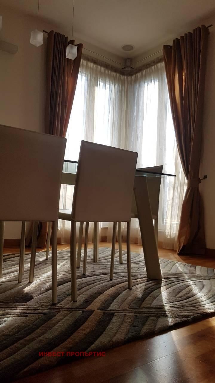 Продава 4-СТАЕН, гр. София, Център, снимка 4 - Апартаменти - 55344807