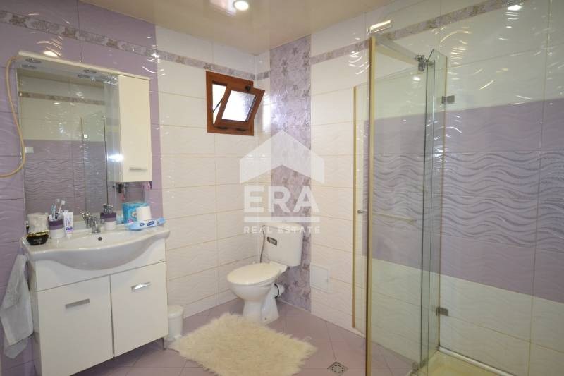 Продава КЪЩА, гр. Хасково, Република, снимка 8 - Къщи - 53704089