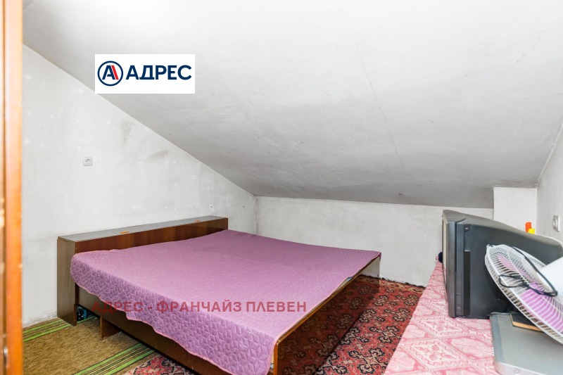 Продава КЪЩА, гр. Плевен, 9-ти квартал, снимка 13 - Къщи - 53070540