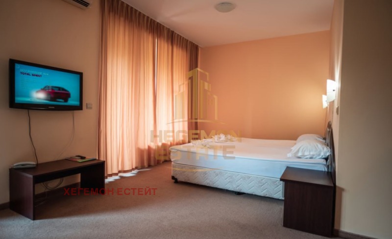 Na sprzedaż  1 sypialnia Warna , k.k. Zlatni pjasaci , 90 mkw | 31847090 - obraz [4]