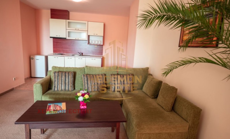 Na sprzedaż  1 sypialnia Warna , k.k. Zlatni pjasaci , 90 mkw | 31847090