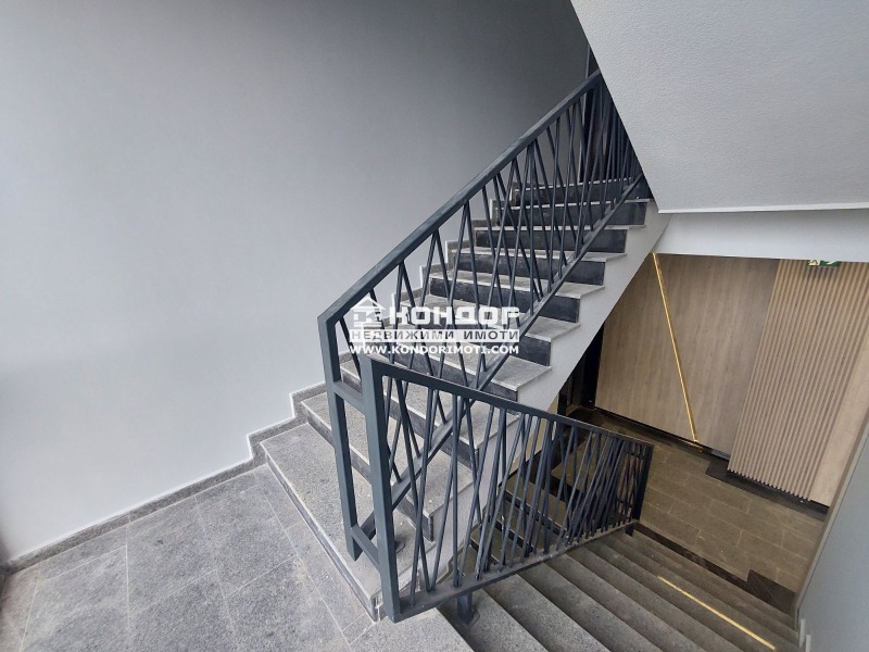 Продава 2-СТАЕН, гр. Пловдив, Остромила, снимка 3 - Апартаменти - 52935885