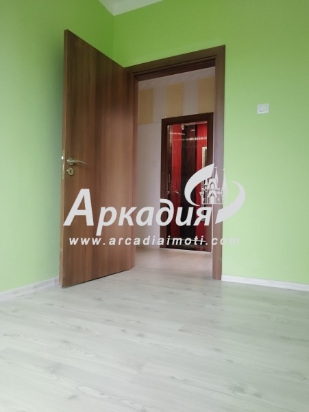 Продава 3-СТАЕН, гр. Пловдив, Тракия, снимка 6 - Aпартаменти - 46855580