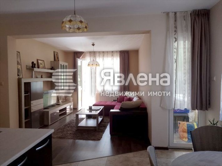 Продава 3-СТАЕН, гр. Благоевград, Баларбаши, снимка 3 - Апартаменти - 52530011