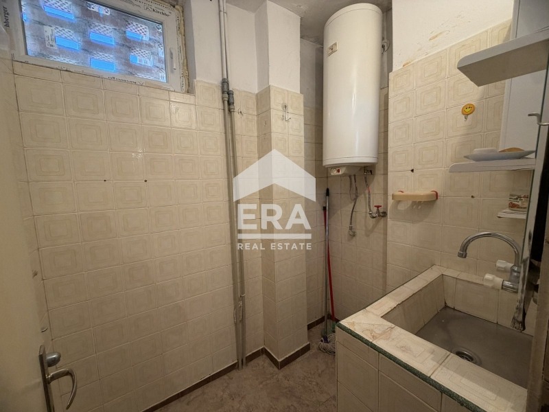 Продава 3-СТАЕН, гр. Велико Търново, Колю Фичето, снимка 10 - Апартаменти - 55812200