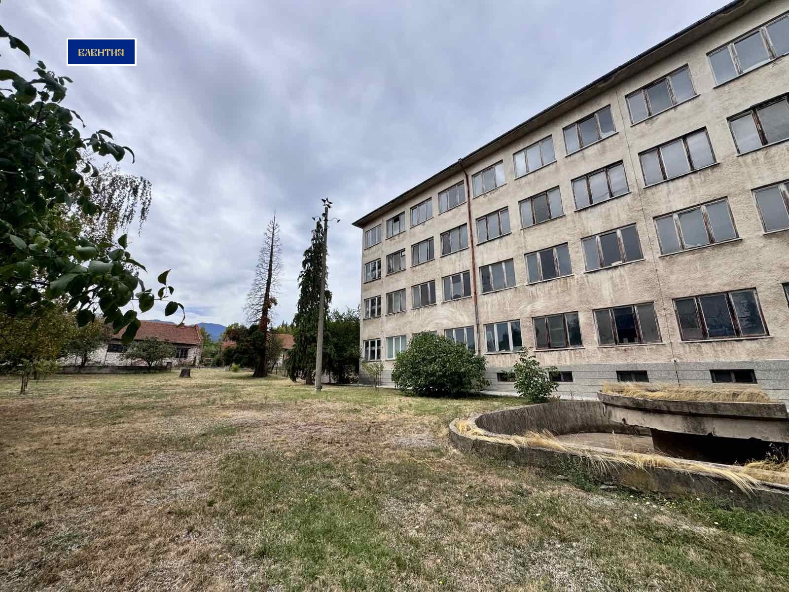 Продава САМОСТОЯТЕЛНА СГРАДА | Imot.bg — изображение 10