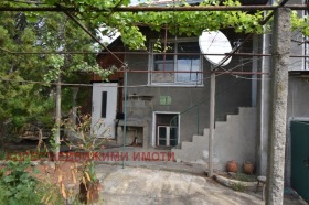 Продава къща област Стара Загора с. Дълбоки - [1] 