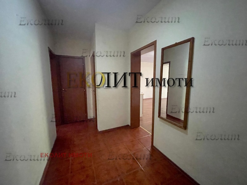 Til salgs  1 soverom Sofia , Meditsinska akademija , 74 kvm | 31805151 - bilde [2]