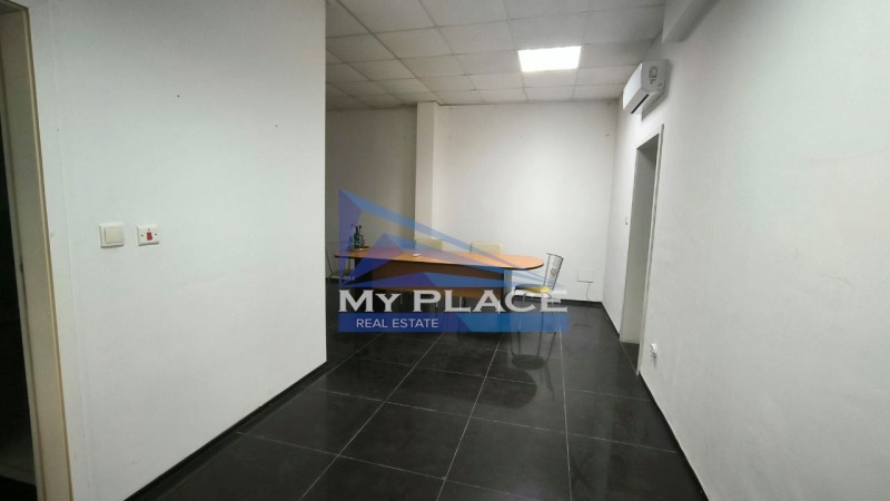 Продава  Офис град Шумен , Център , 81 кв.м | 38475210 - изображение [3]