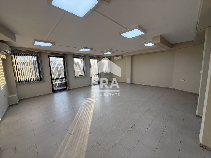 Продава ОФИС, гр. Велико Търново, Център, снимка 16 - Офиси - 53075521