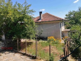 House Kravenik, region Gabrovo 3