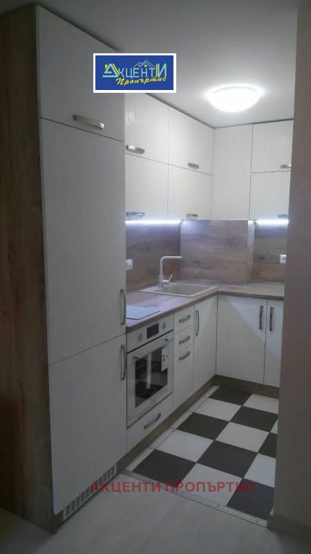 Продава 1-СТАЕН, гр. Велико Търново, Бузлуджа, снимка 4 - Апартаменти - 53071912