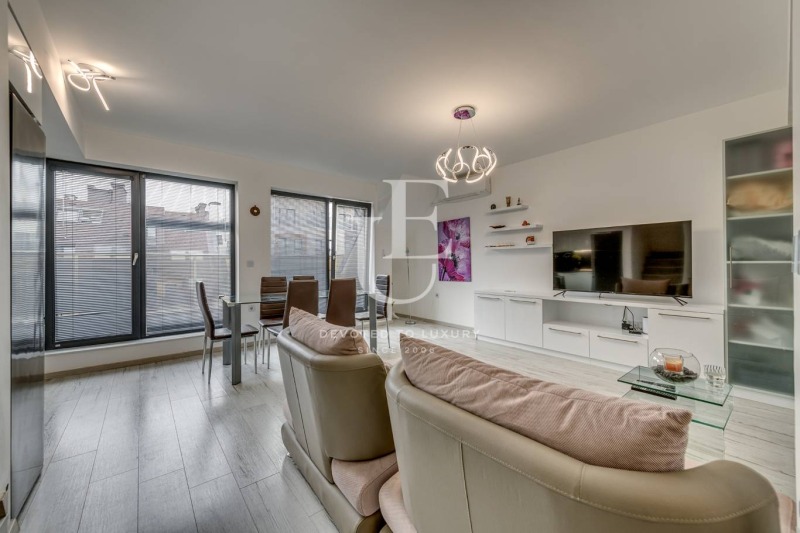Eladó  3 hálószobás Sofia , Centar , 177 négyzetméter | 38459731 - kép [11]