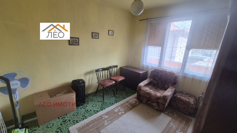 Till salu  Hus Golv region Gabrovo , Sevlievo , 85 kvm | 99835533