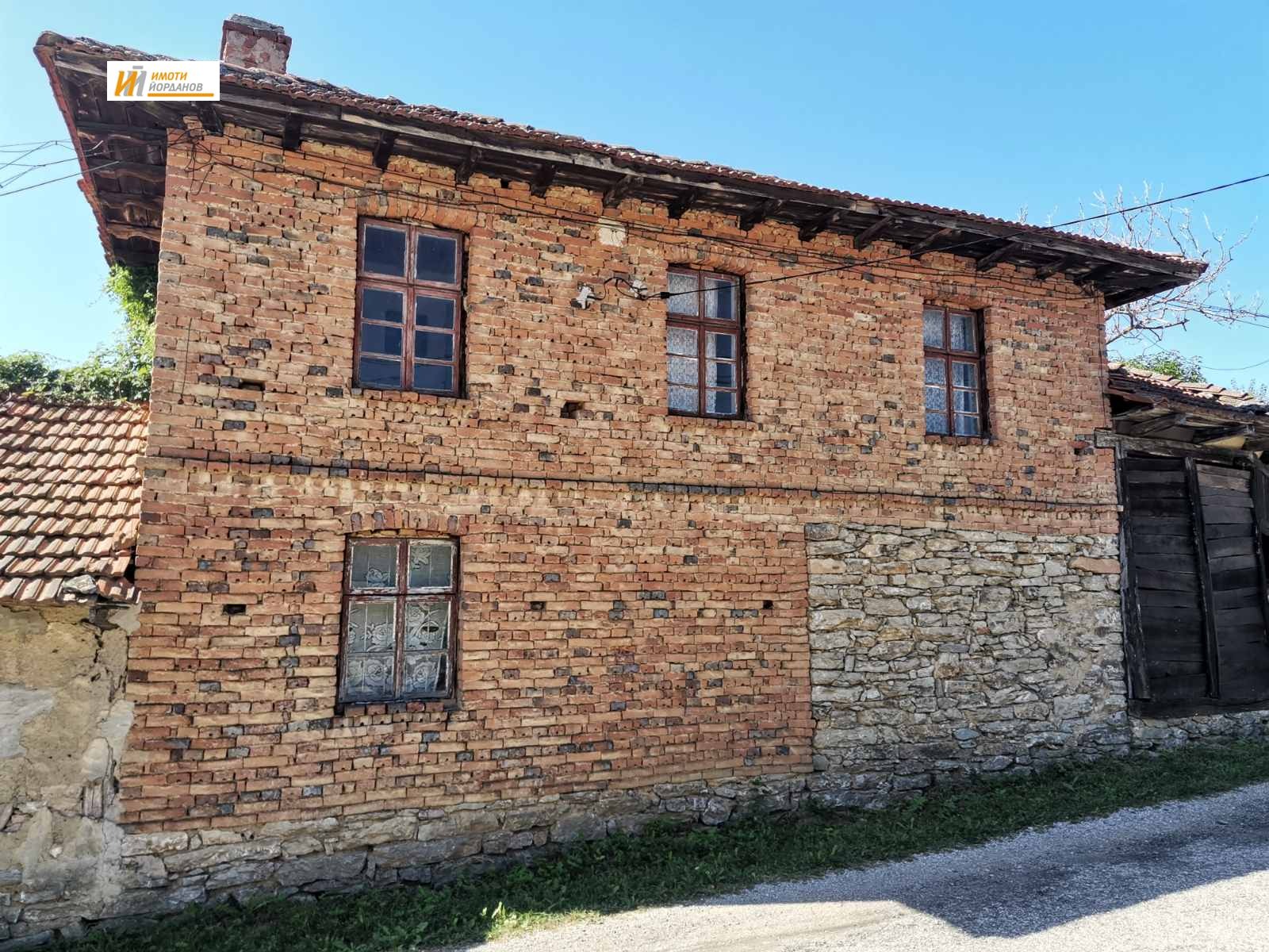Продава КЪЩА, с. Бадевци, област Велико Търново, снимка 4 - Къщи - 53969590
