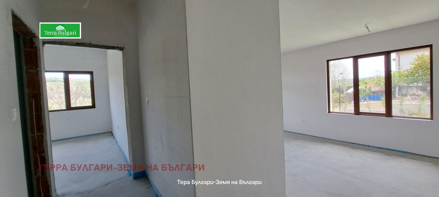 Продава КЪЩА, с. Ковачевци, област Перник, снимка 12 - Къщи - 54528985