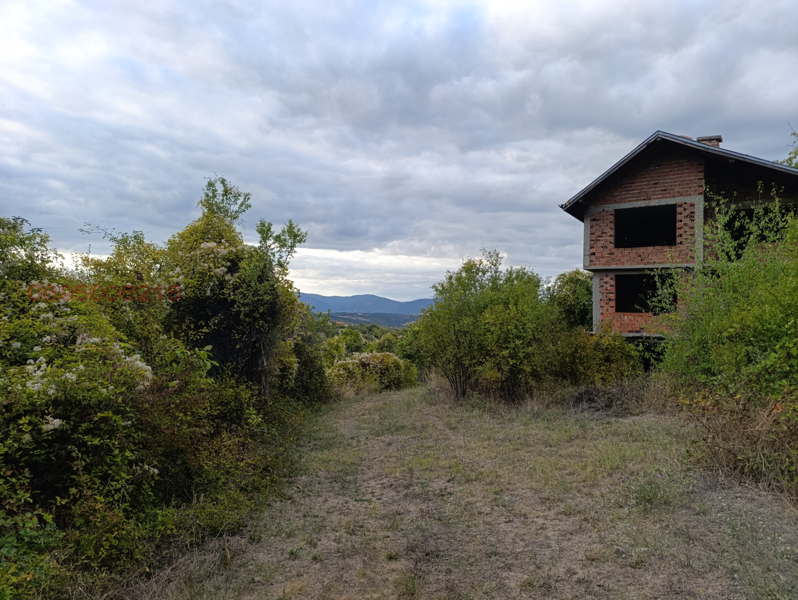 Продава КЪЩА, с. Мали Върбовник, област Кюстендил, снимка 2 - Къщи - 56646578