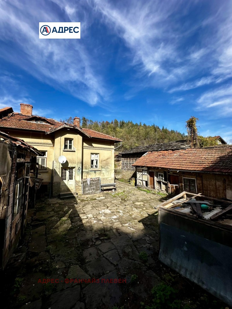 Продава КЪЩА, с. Дълбок дол, област Ловеч, снимка 4 - Къщи - 52600063