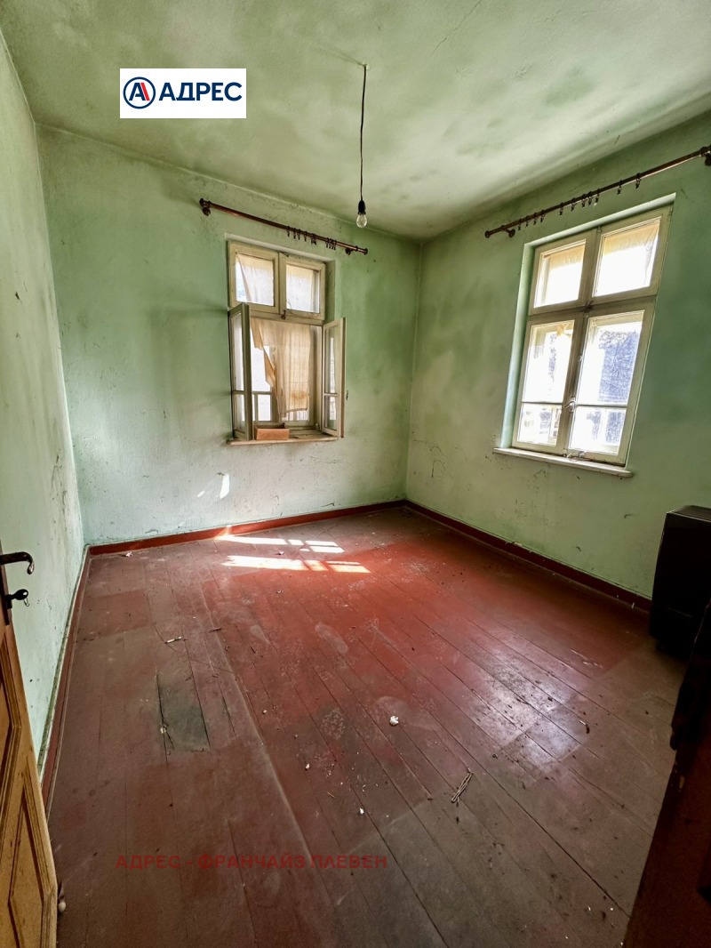 Продава КЪЩА, с. Дълбок дол, област Ловеч, снимка 11 - Къщи - 52600063