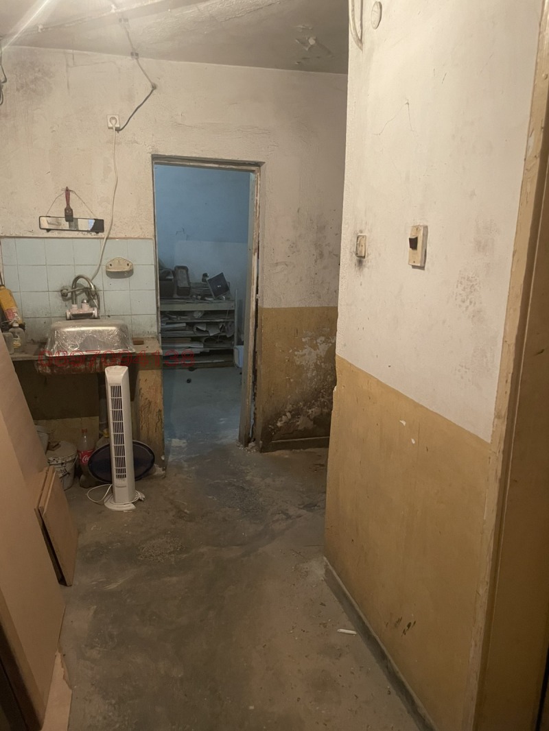 Продава  Пром. помещение област Пловдив , с. Труд , 279 кв.м | 98616842 - изображение [9]