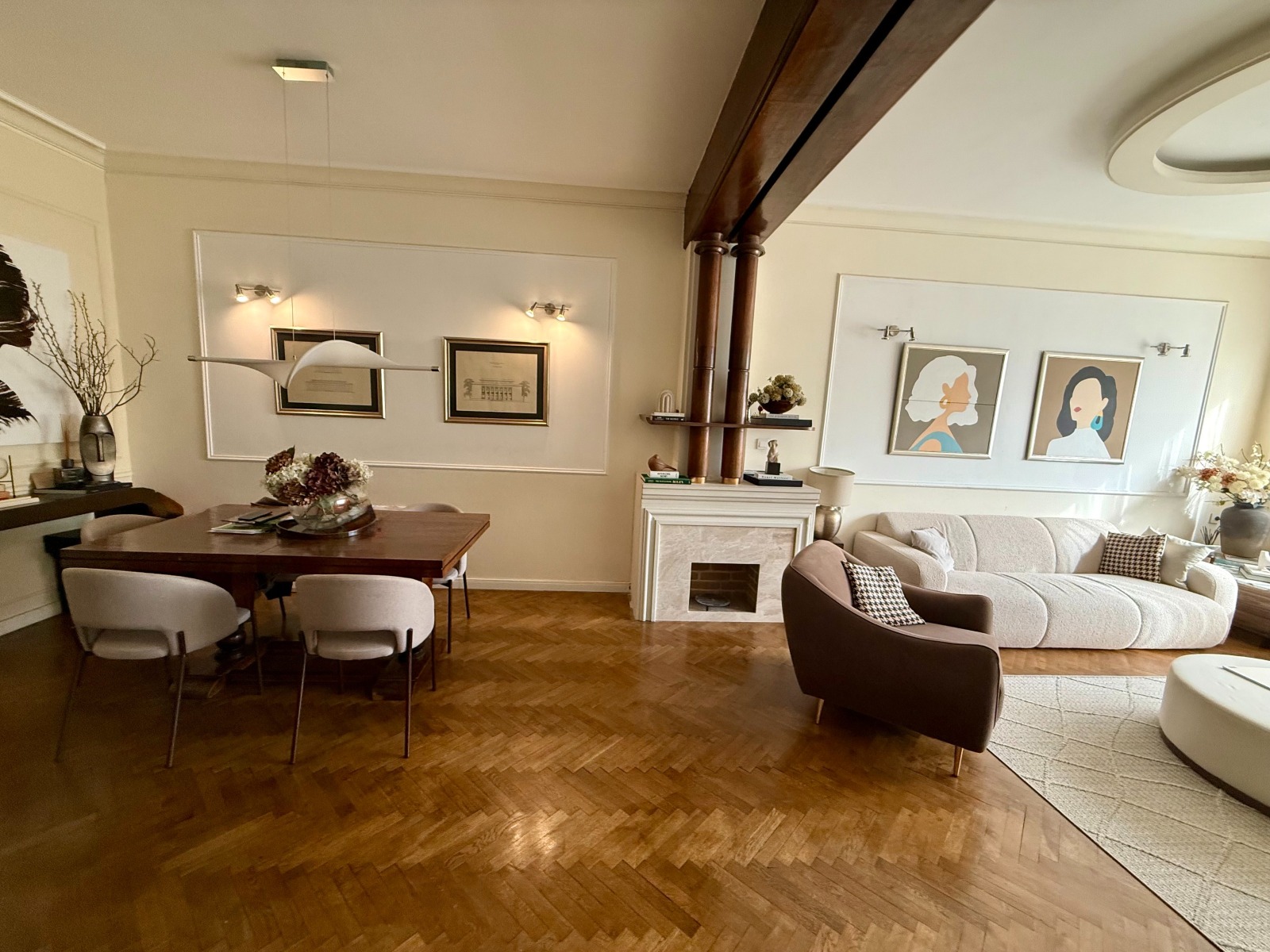 Продава 3-СТАЕН, гр. София, Център, снимка 2 - Апартаменти - 54214318