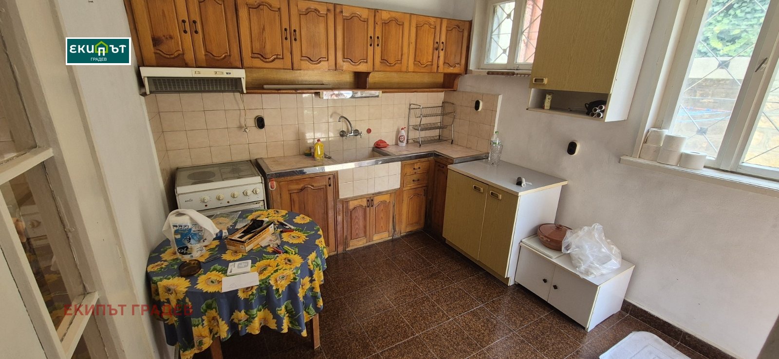 Продава КЪЩА, гр. Провадия, област Варна, снимка 8 - Къщи - 55514014
