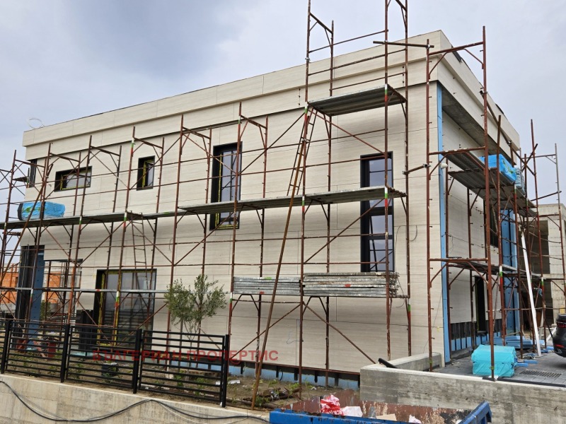 Продава КЪЩА в област Пловдив, с. Марково - 221 кв.м / 395 000 € » 772 552.85 лв., БЪЛГЕРИАН ПРОПЕРТИС