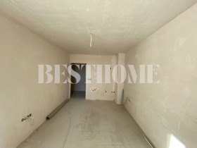 Studio Lewski 1, Warna 2