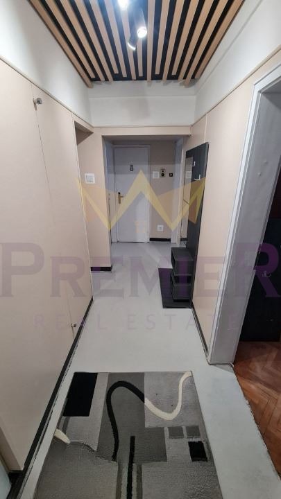 Продава 3-СТАЕН, гр. Русе, Възраждане, снимка 2 - Апартаменти - 52983714