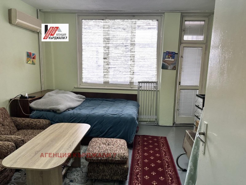 Na sprzedaż  3+ sypialni Kardżali , Centar , 100 mkw | 57127494