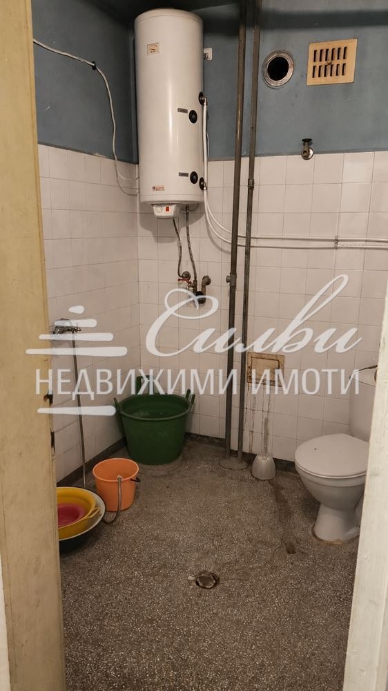 Продава КЪЩА, гр. Шумен, Военно училище, снимка 6 - Къщи - 56727170