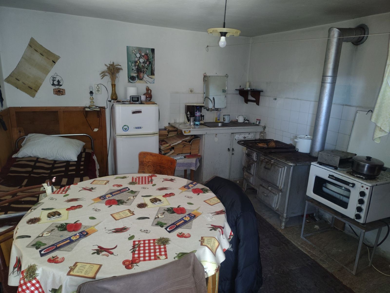 Продава КЪЩА, гр. Перник, Селото, снимка 2 - Къщи - 53957090