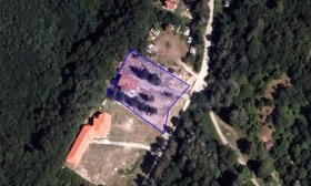 House Apriltsi, region Lovech 11