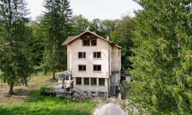 House Apriltsi, region Lovech 1