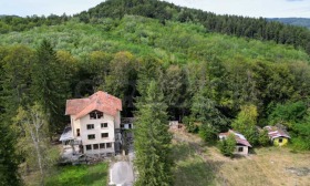 House Apriltsi, region Lovech 5