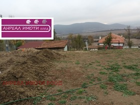 Продажба на имоти в с. Златна Панега, област Ловеч - изображение 4 