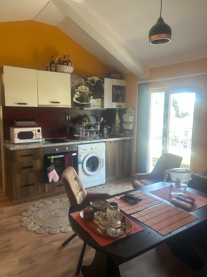 Продава 2-СТАЕН, гр. Бургас, Център, снимка 2 - Апартаменти - 53353011