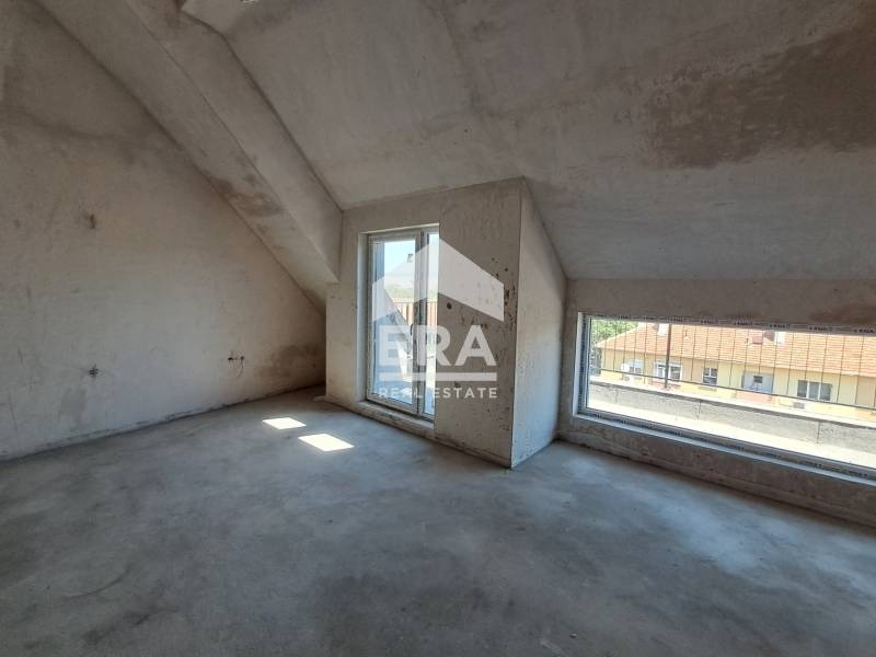 Продава 3-СТАЕН, гр. Варна, Погреби, снимка 2 - Апартаменти - 55373322