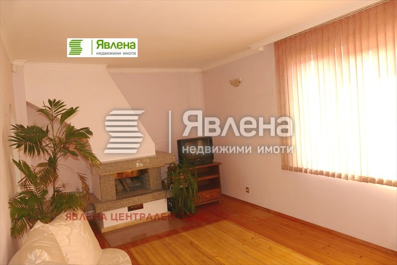 Till salu  Hus Golv region Sofia , Bojuristje , 94 kvm | 33440292 - bild [4]